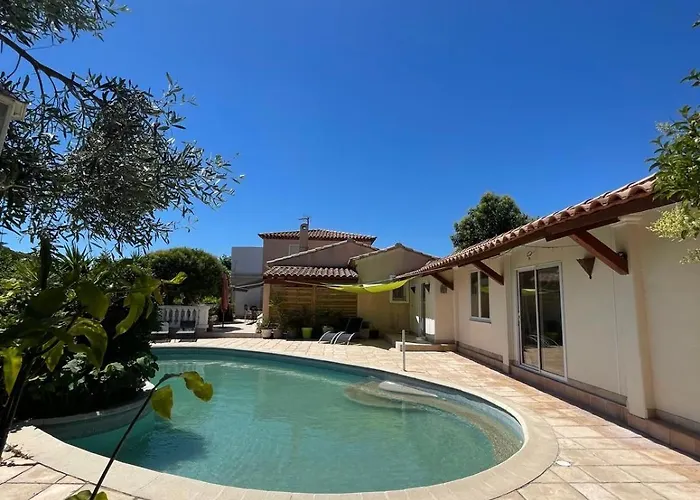 T2 Piscine Proche Carqueiranne